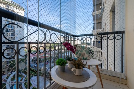 Apartamento à venda com 65m², 3 quartos e 1 vagaSacada