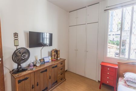 Apartamento à venda com 300m², 4 quartos e 2 vagasQuarto 2