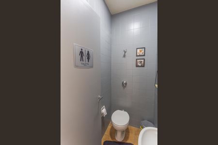 Apartamento à venda com 300m², 4 quartos e 2 vagasBanheiro de Serviço