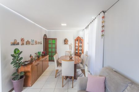 Apartamento à venda com 300m², 4 quartos e 2 vagasSala