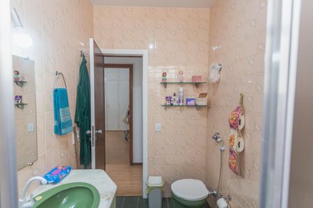 Apartamento à venda com 300m², 4 quartos e 2 vagasBanheiro Social