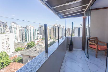 Apartamento à venda com 300m², 4 quartos e 2 vagasVaranda da Cobertura Linear