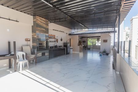 Apartamento à venda com 300m², 4 quartos e 2 vagasCobertura Linear