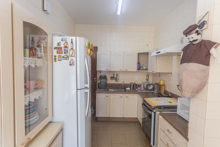 Apartamento à venda com 300m², 4 quartos e 2 vagasCozinha
