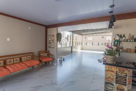 Apartamento à venda com 300m², 4 quartos e 2 vagasCobertura Linear