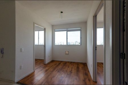 Apartamento para alugar com 32m², 2 quartos e sem vaga Apartamento para alugar com 32m², 2 quartos e sem vagaSala