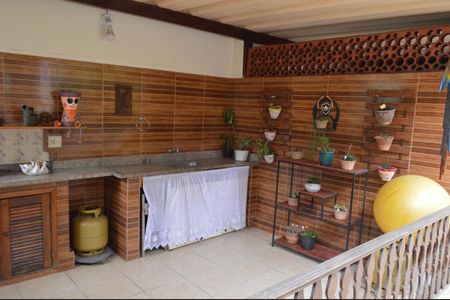 Casa à venda com 310m², 5 quartos e 4 vagasChurrasqueira