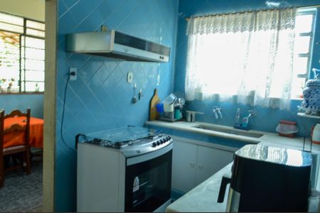 Casa à venda com 310m², 5 quartos e 4 vagasCozinha 