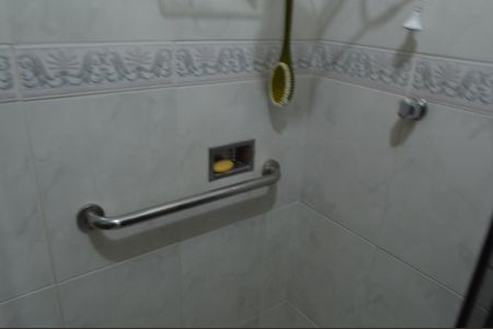 Casa à venda com 310m², 5 quartos e 4 vagasBanheiro da Suíte - Edicula 