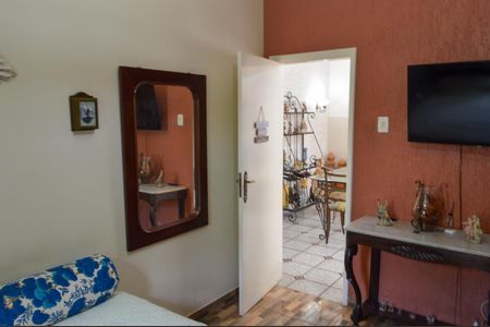 Casa à venda com 310m², 5 quartos e 4 vagasQuarto 2