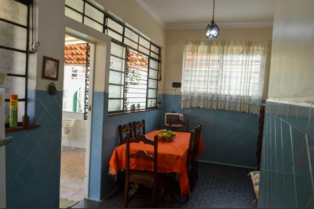 Casa à venda com 310m², 5 quartos e 4 vagasCopa