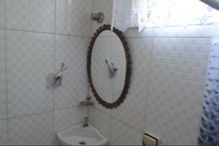 Casa à venda com 310m², 5 quartos e 4 vagasBanheiro 2
