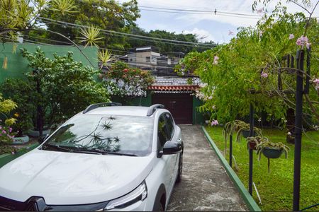 Casa à venda com 310m², 5 quartos e 4 vagasGaragem