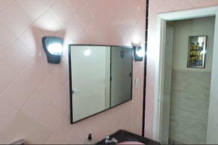 Casa à venda com 310m², 5 quartos e 4 vagasBanheiro 1