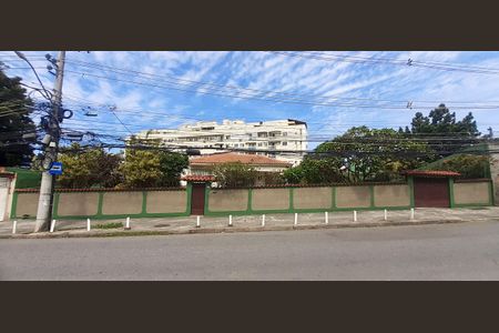 Casa à venda com 310m², 5 quartos e 4 vagasFachada 