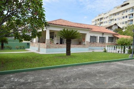 Casa à venda com 310m², 5 quartos e 4 vagasQuintal /Jardim 