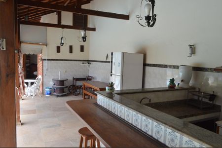 Casa à venda com 310m², 5 quartos e 4 vagasÁrea Gourmet 