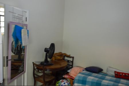 Casa à venda com 310m², 5 quartos e 4 vagasQuarto 4