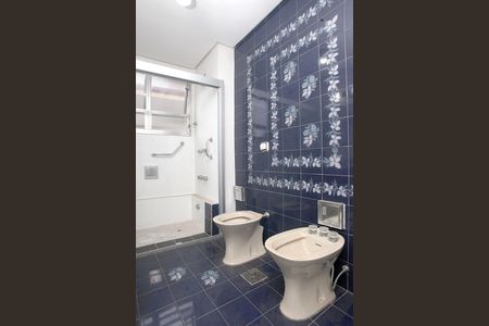 Apartamento à venda com 93m², 2 quartos e 2 vagasBanheiro 