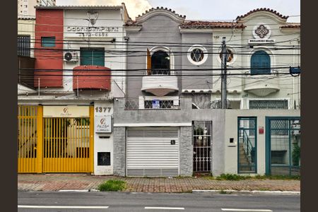 Casa à venda com 200m², 2 quartos e sem vagaFachada - Placa