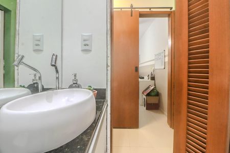 Apartamento à venda com 100m², 3 quartos e sem vagaBanheiro Social