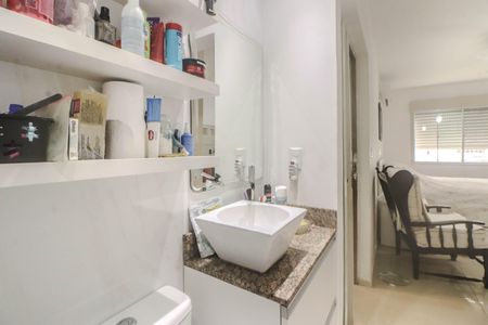 Apartamento à venda com 100m², 3 quartos e sem vagaBanheiro da Suíte