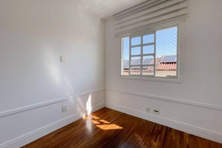 Casa de condomínio à venda com 100m², 2 quartos e 2 vagasQuarto