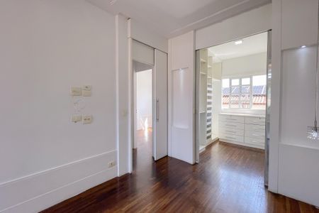 Casa de condomínio à venda com 100m², 2 quartos e 2 vagasSuíte
