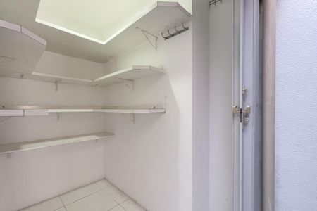 Casa de condomínio à venda com 100m², 2 quartos e 2 vagasÁrea de Serviço