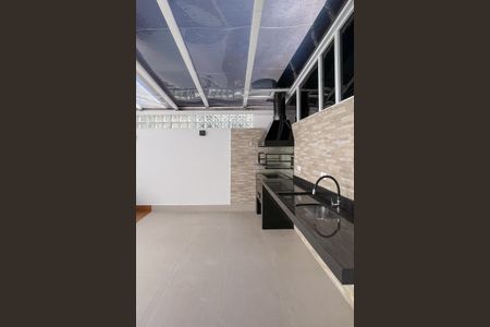 Casa de condomínio à venda com 100m², 2 quartos e 2 vagasÁrea - Churrasqueira