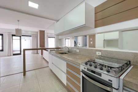 Casa de condomínio à venda com 100m², 2 quartos e 2 vagasCozinha