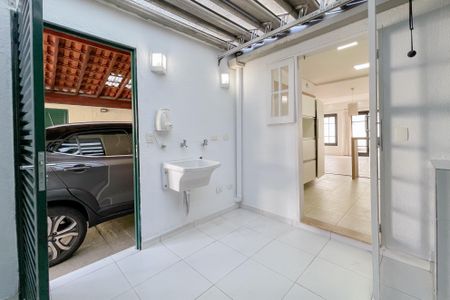 Casa de condomínio à venda com 100m², 2 quartos e 2 vagasÁrea de Serviço