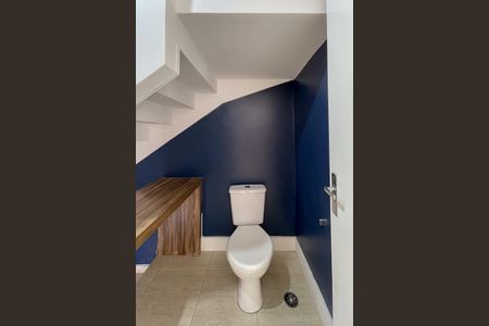 Casa de condomínio à venda com 100m², 2 quartos e 2 vagasLavabo