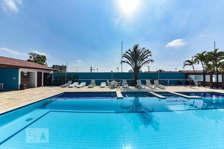 Casa de condomínio à venda com 100m², 2 quartos e 2 vagasÁrea comum - Piscina