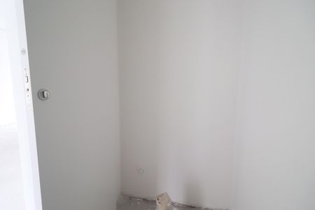 Casa de condomínio à venda com 131m², 3 quartos e 2 vagasLavabo