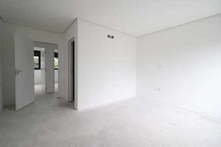 Casa de condomínio à venda com 131m², 3 quartos e 2 vagasSuíte