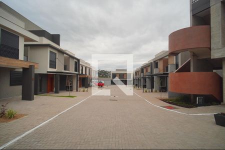 Casa de condomínio à venda com 128m², 3 quartos e 2 vagasEntrada