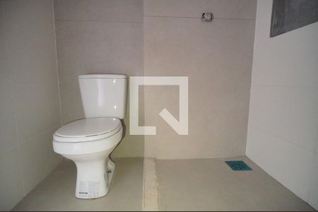 Casa de condomínio à venda com 128m², 3 quartos e 2 vagasBanheiro