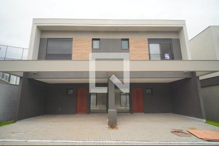 Casa de condomínio à venda com 128m², 3 quartos e 2 vagasGaragem