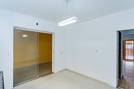 Casa para alugar com 90m², 3 quartos e 2 vagas Casa para alugar com 90m², 3 quartos e 2 vagasCozinha