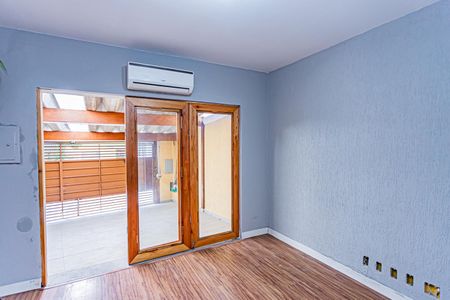 Casa para alugar com 90m², 3 quartos e 2 vagas Casa para alugar com 90m², 3 quartos e 2 vagasSala