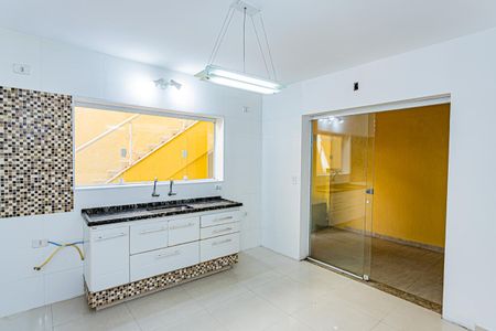 Casa para alugar com 90m², 3 quartos e 2 vagas Casa para alugar com 90m², 3 quartos e 2 vagasCozinha