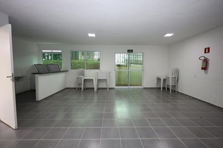 Apartamento para alugar com 42m², 2 quartos e 1 vagaÁrea comum - Salão de festas