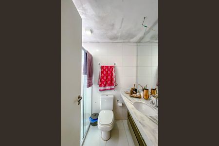 Apartamento à venda com 110m², 3 quartos e 2 vagasBanheiro da Suíte