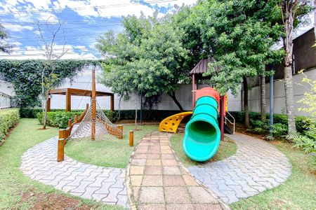 Apartamento à venda com 110m², 3 quartos e 2 vagasÁrea comum - Playground