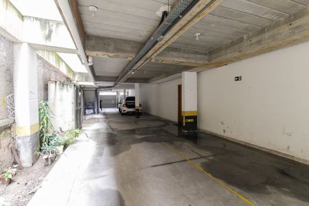 Apartamento à venda com 42m², 2 quartos e 1 vaga Apartamento à venda com 42m², 2 quartos e 1 vagaEstacionamento