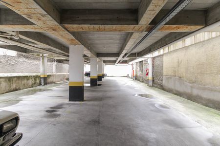 Apartamento à venda com 42m², 2 quartos e 1 vaga Apartamento à venda com 42m², 2 quartos e 1 vagaEstacionamento