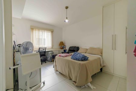 Casa de condomínio à venda com 400m², 3 quartos e 2 vagasSuíte 1