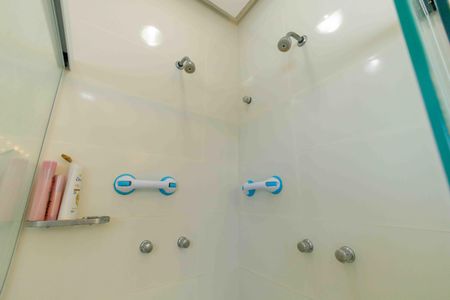 Casa de condomínio à venda com 400m², 3 quartos e 2 vagasBanheiro da Suíte 2