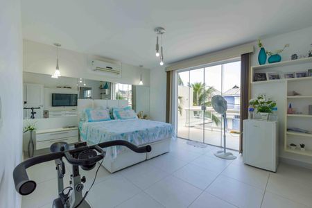 Casa de condomínio à venda com 400m², 3 quartos e 2 vagasSuíte 2